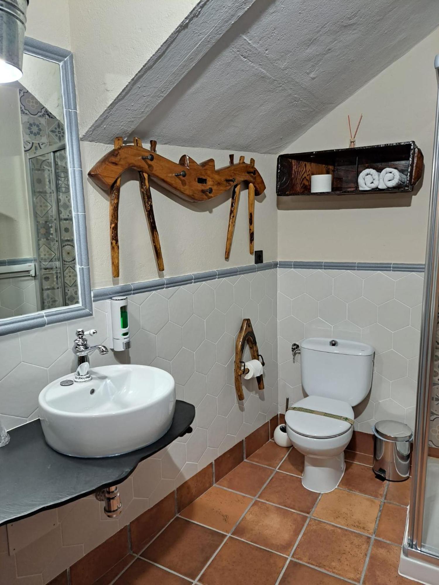 Casa Rural La Bodega, Ofrece Cata De Vino Gratis Horche 外观 照片