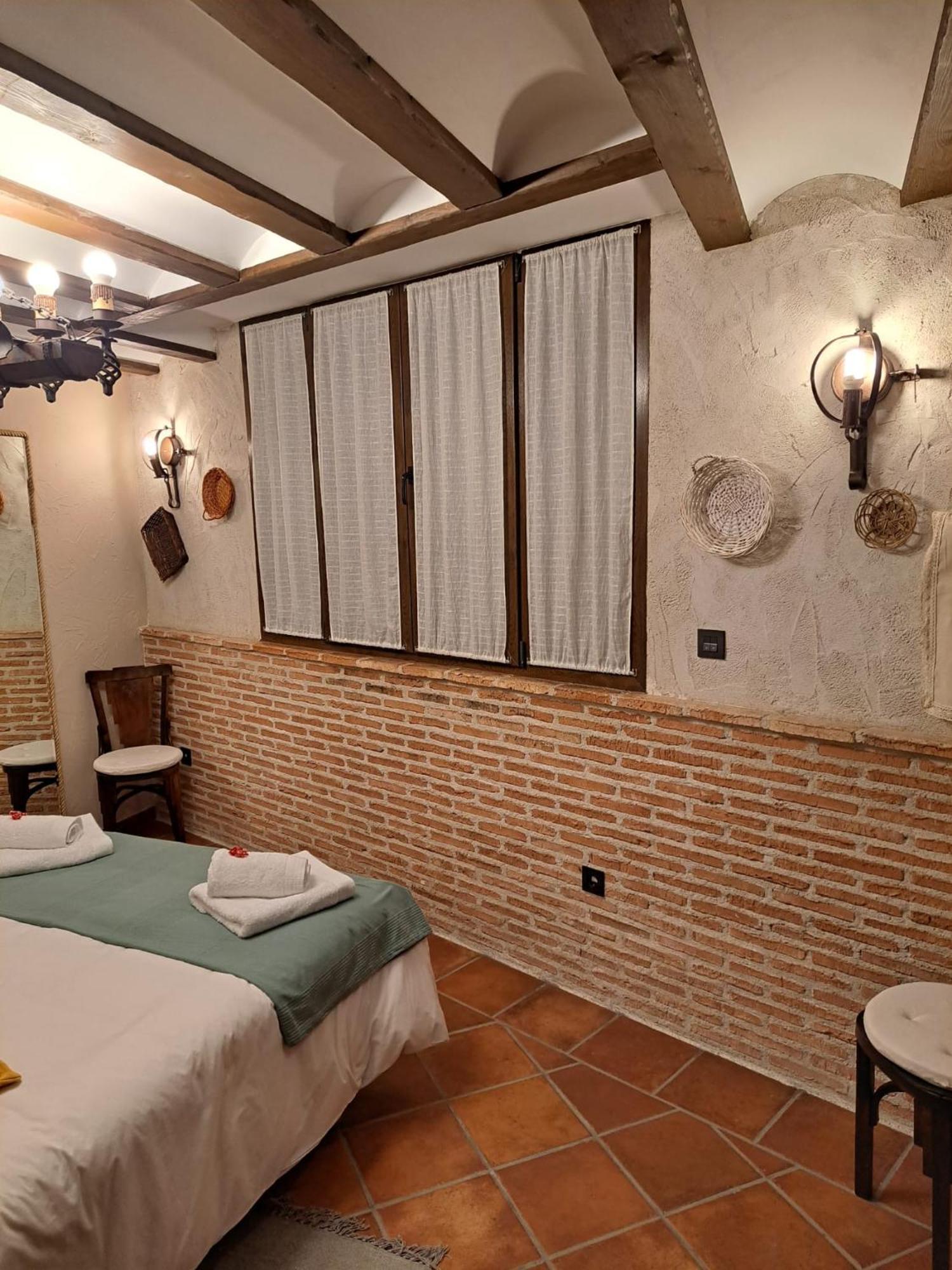Casa Rural La Bodega, Ofrece Cata De Vino Gratis Horche 外观 照片