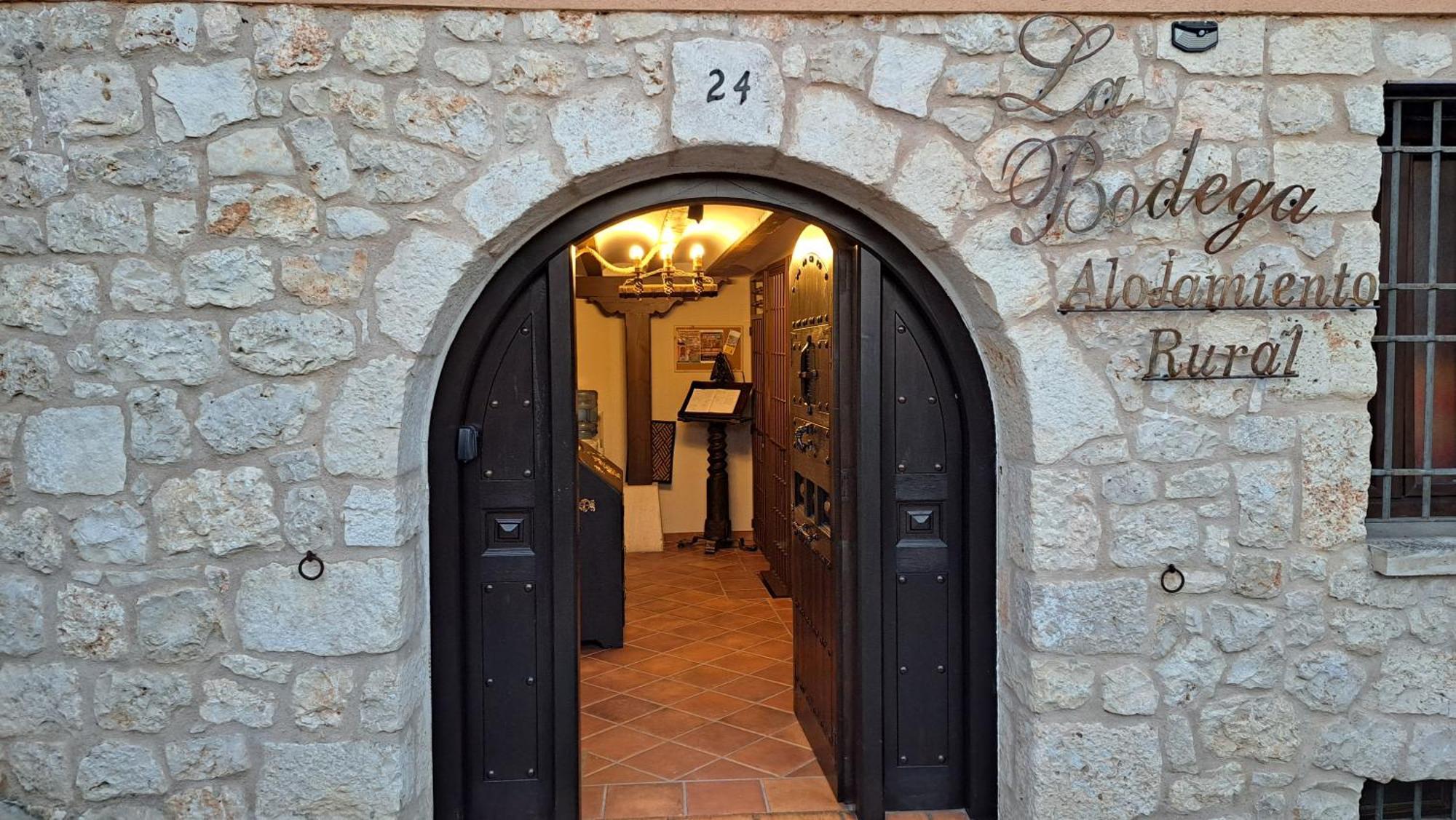 Casa Rural La Bodega, Ofrece Cata De Vino Gratis Horche 外观 照片