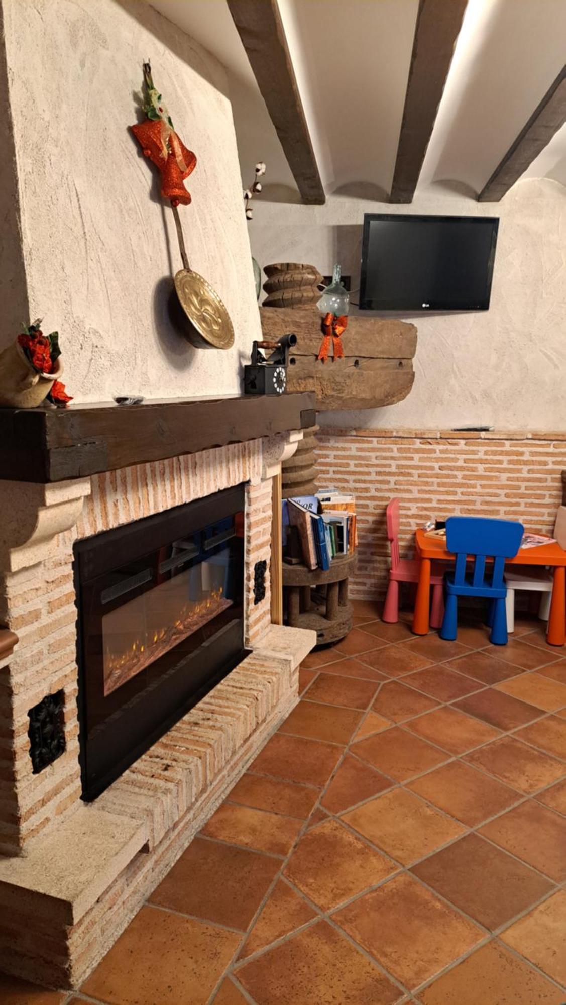 Casa Rural La Bodega, Ofrece Cata De Vino Gratis Horche 外观 照片
