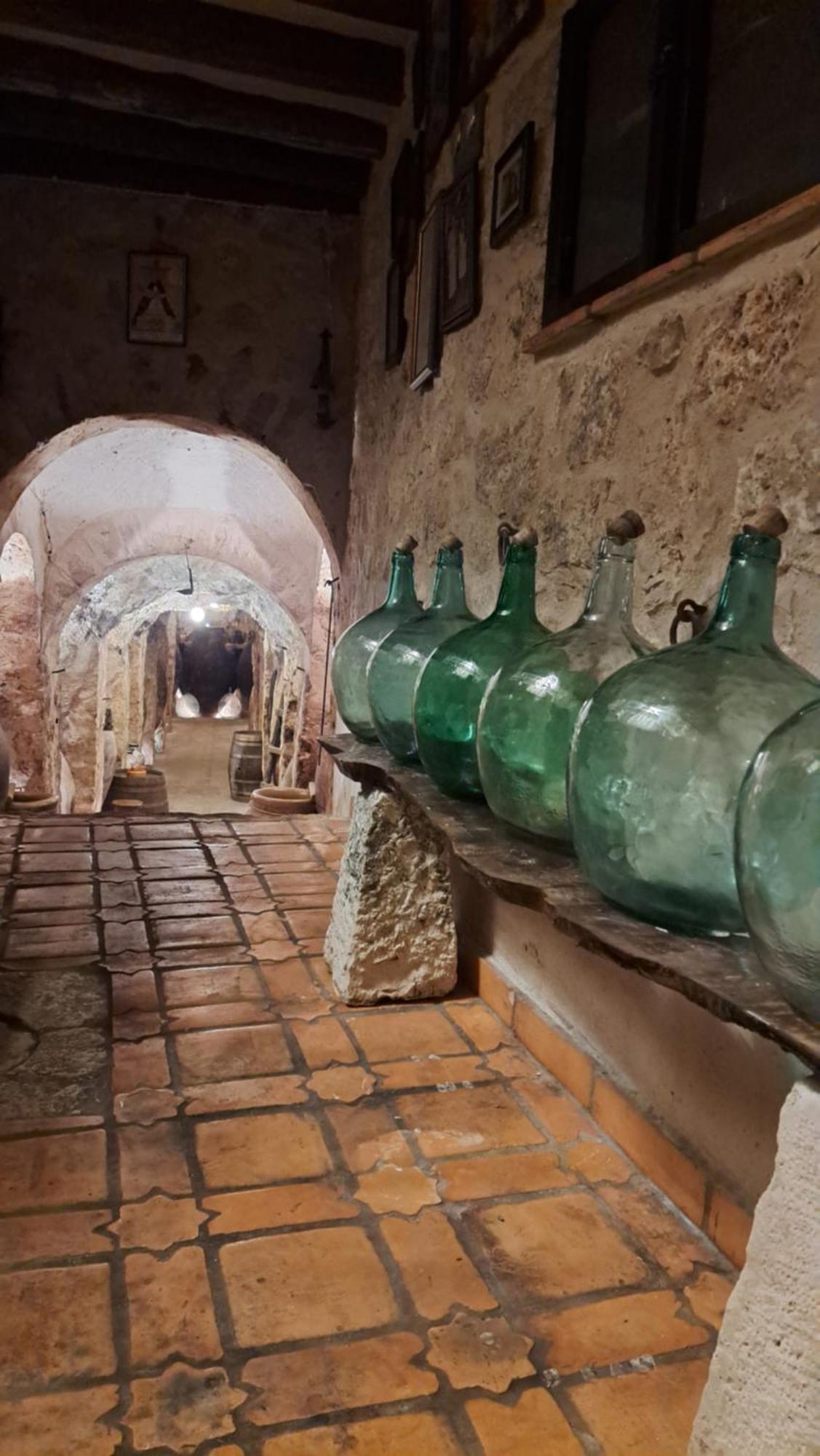 Casa Rural La Bodega, Ofrece Cata De Vino Gratis Horche 外观 照片